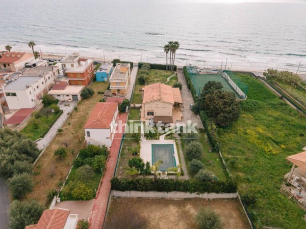 casa indipendente in vendita ad Avola