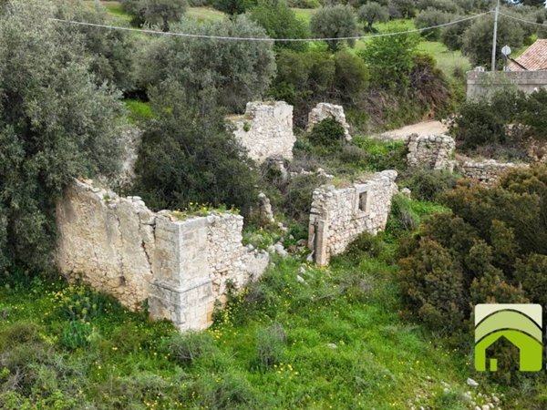casa indipendente in vendita ad Avola