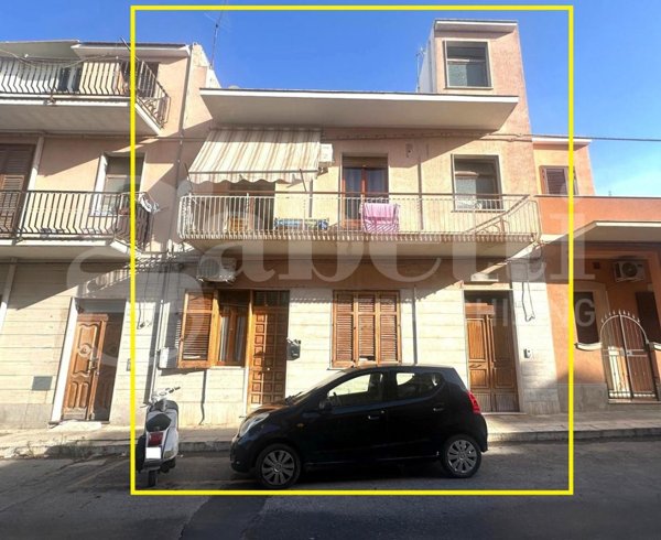 casa indipendente in vendita ad Avola