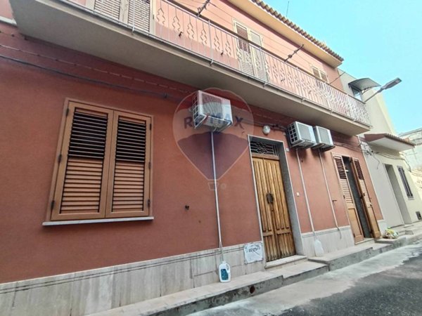 casa indipendente in vendita ad Avola