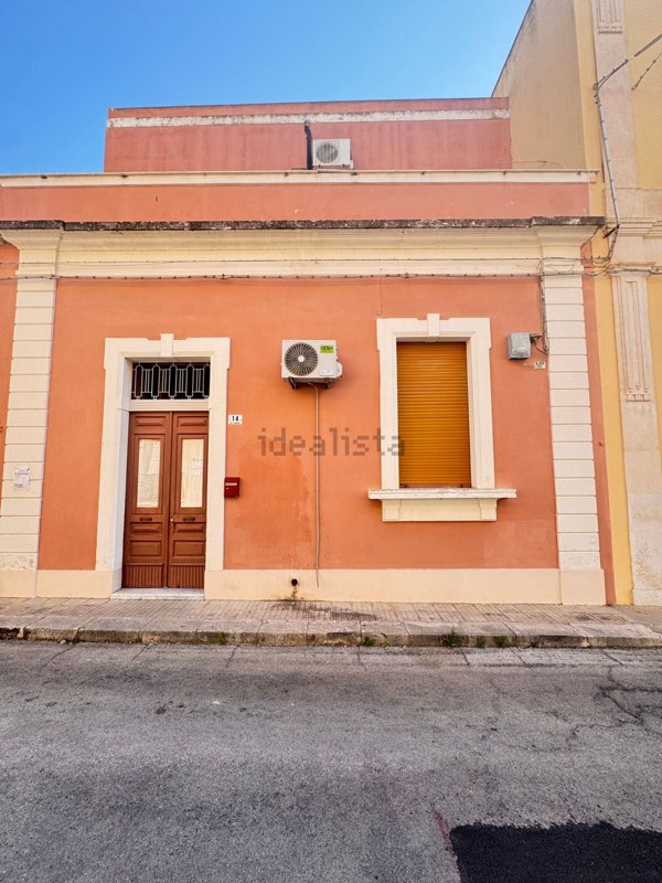 casa indipendente in vendita ad Avola