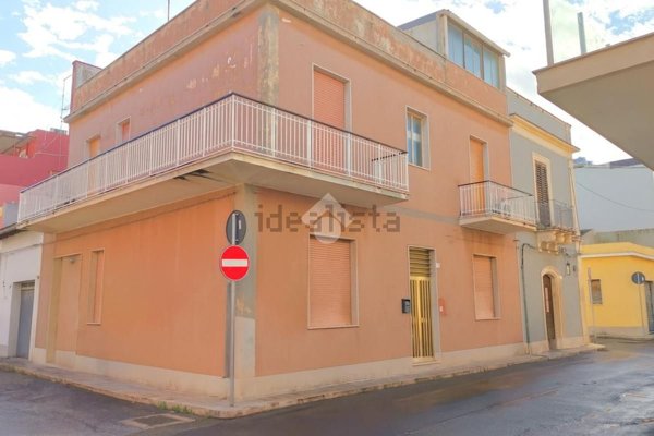 appartamento in vendita ad Avola