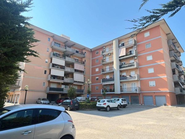 appartamento in vendita ad Avola