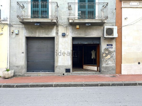 locale commerciale in vendita ad Avola