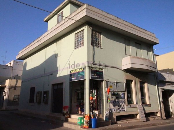 locale commerciale in vendita ad Avola