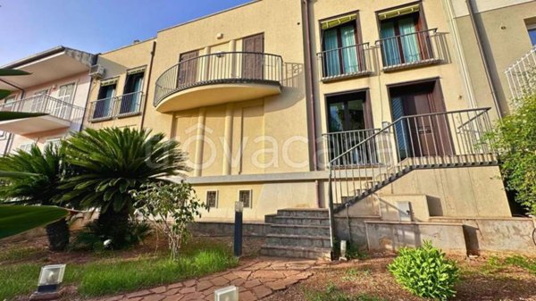 casa indipendente in vendita ad Avola