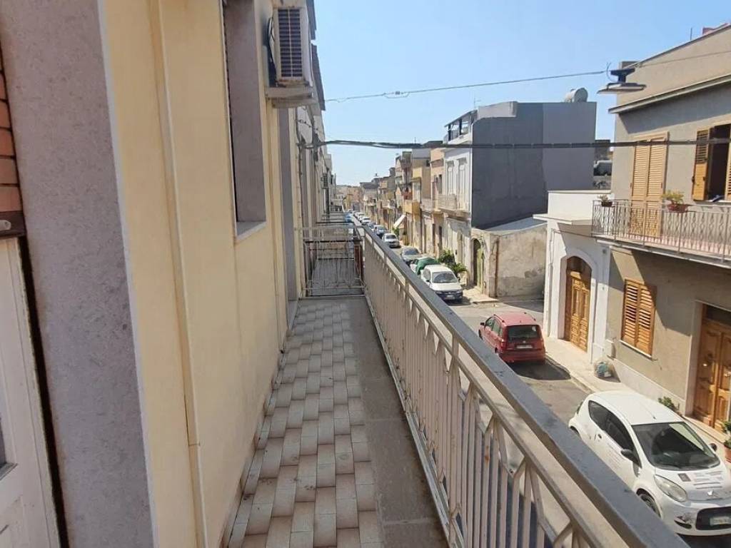 casa indipendente in vendita ad Avola