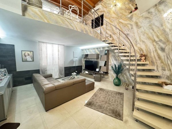casa indipendente in vendita ad Avola
