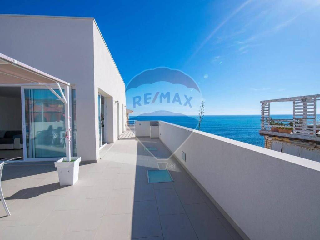 casa indipendente in vendita ad Avola