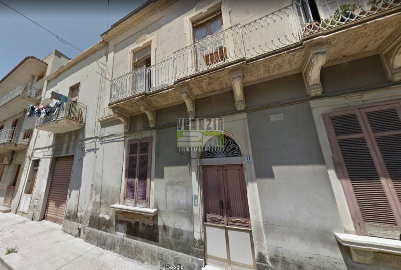 casa indipendente in vendita ad Avola