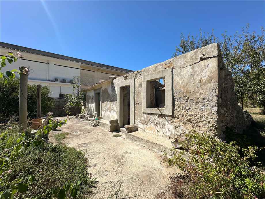 casa indipendente in vendita ad Avola