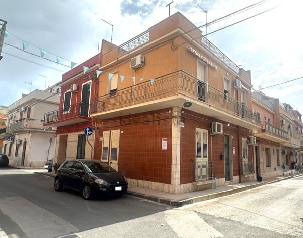 casa indipendente in vendita ad Avola