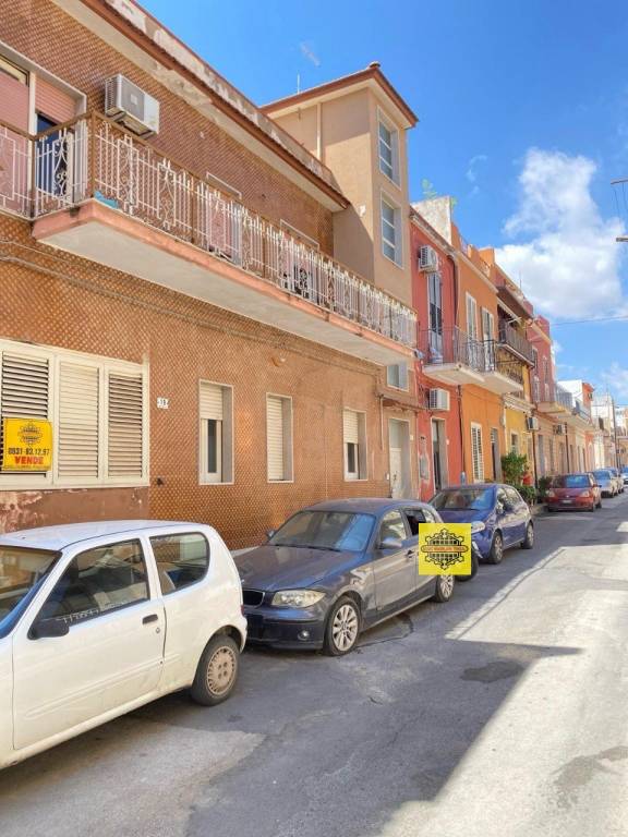 casa indipendente in vendita ad Avola