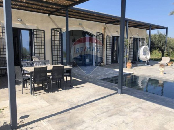 casa indipendente in vendita ad Avola