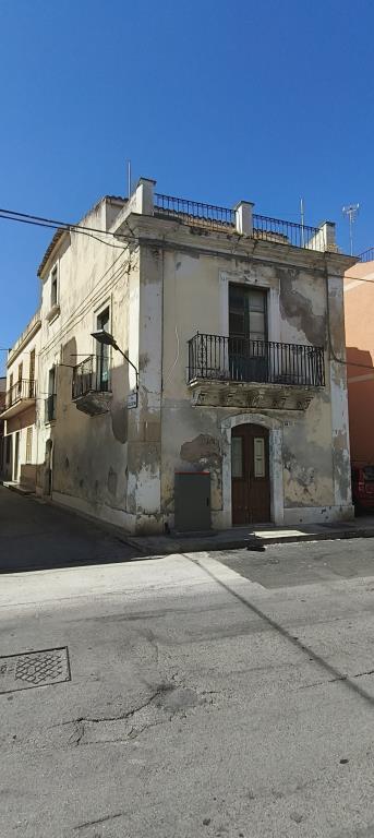 casa indipendente in vendita ad Avola