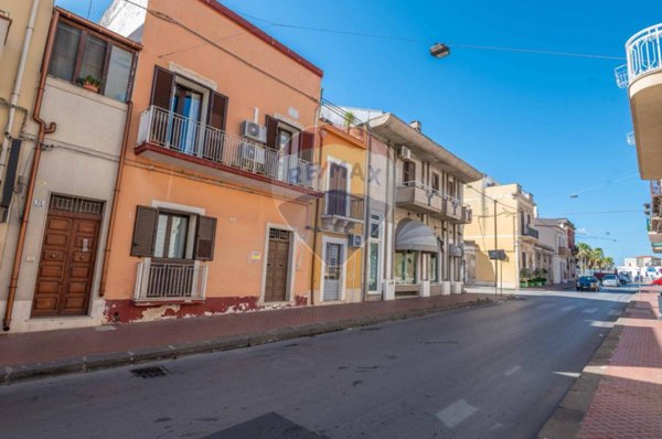 casa indipendente in vendita ad Avola