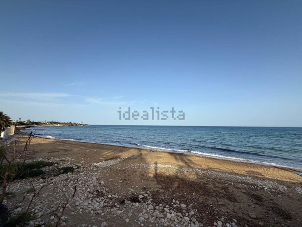 casa indipendente in vendita ad Avola