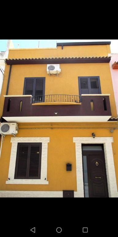 casa indipendente in vendita ad Avola