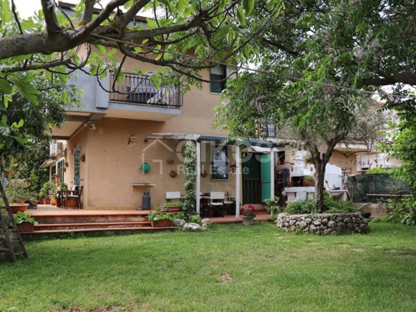 casa indipendente in vendita ad Avola
