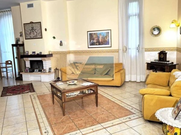 casa indipendente in vendita ad Avola