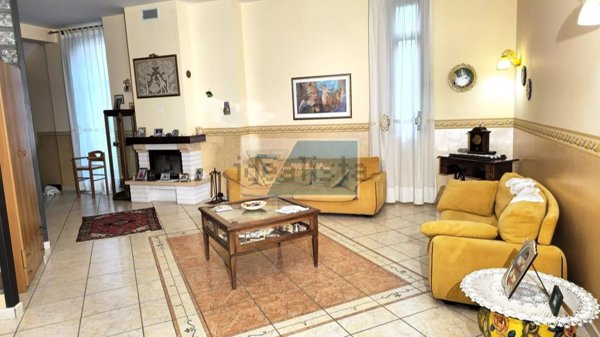 casa indipendente in vendita ad Avola