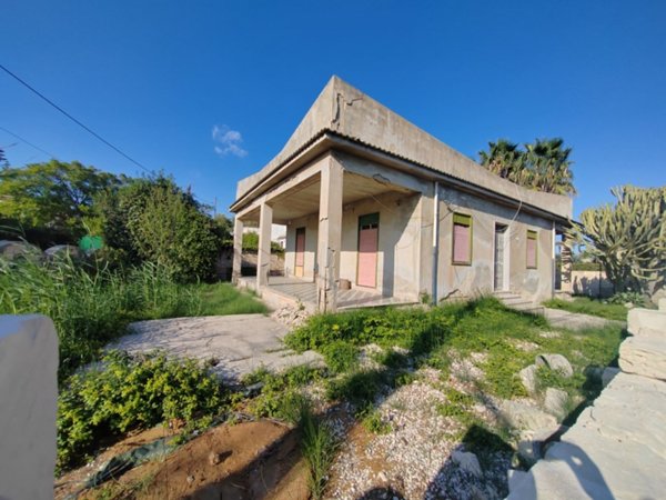 casa indipendente in vendita ad Avola
