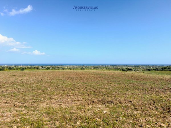 terreno agricolo in vendita ad Avola