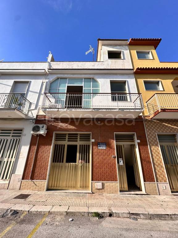 casa indipendente in vendita ad Avola