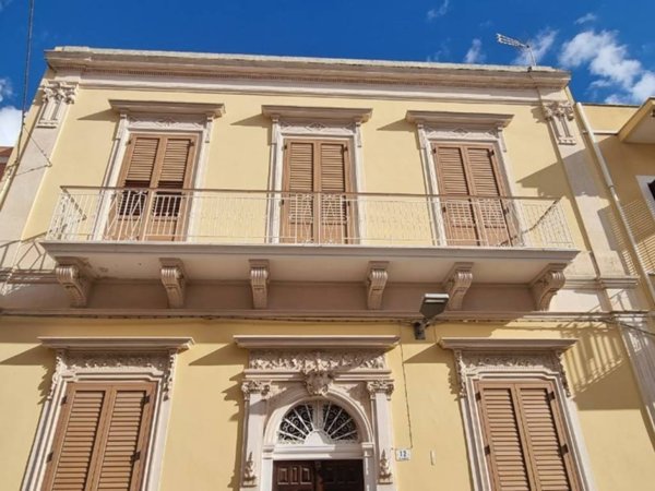 casa indipendente in vendita ad Avola