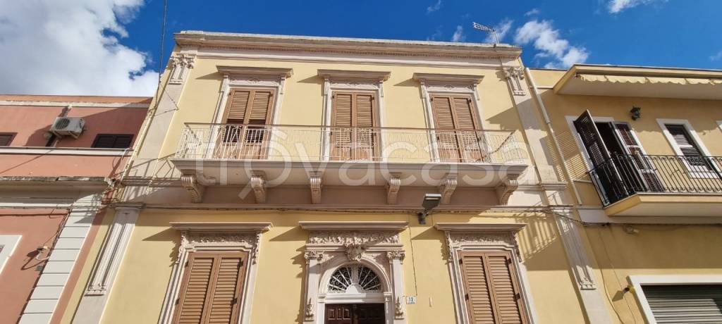 casa indipendente in vendita ad Avola