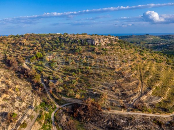 terreno agricolo in vendita ad Avola