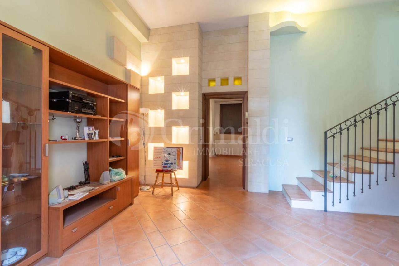 casa indipendente in vendita ad Avola