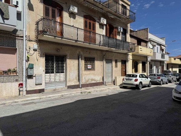 negozio in vendita ad Avola