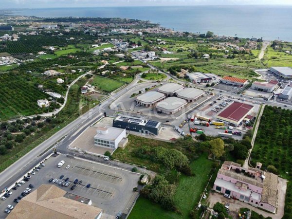 negozio in vendita ad Avola