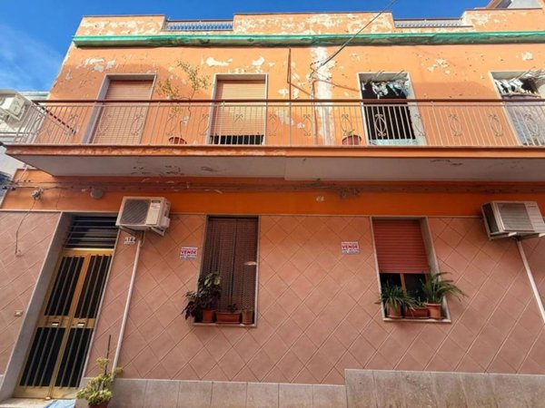 casa indipendente in vendita ad Avola