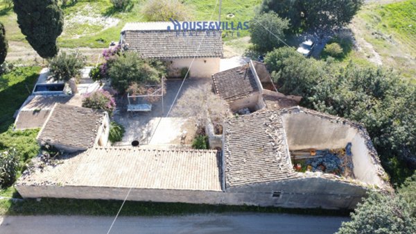 casa indipendente in vendita ad Avola