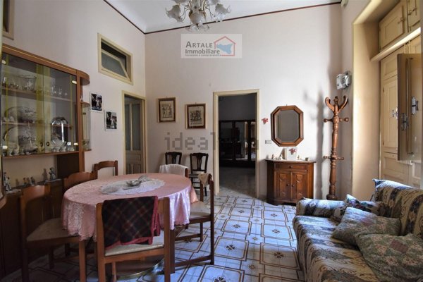 casa indipendente in vendita ad Avola