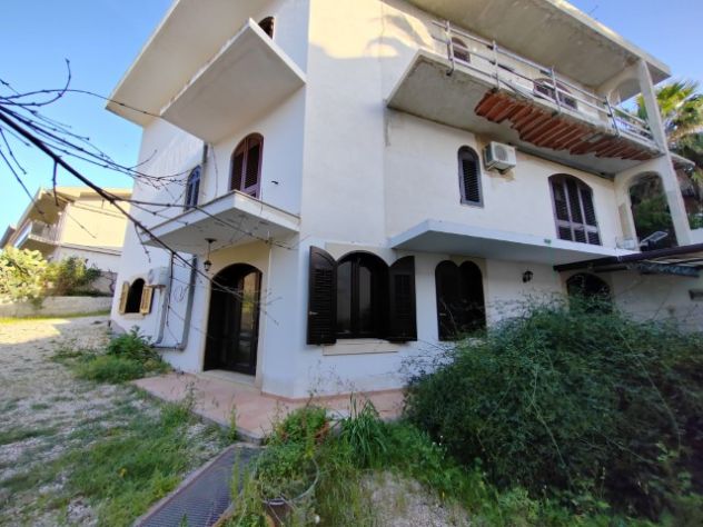 casa indipendente in vendita ad Avola