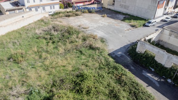 terreno edificabile in vendita ad Avola