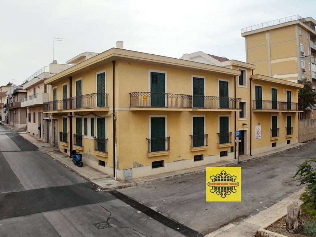 appartamento in vendita ad Avola