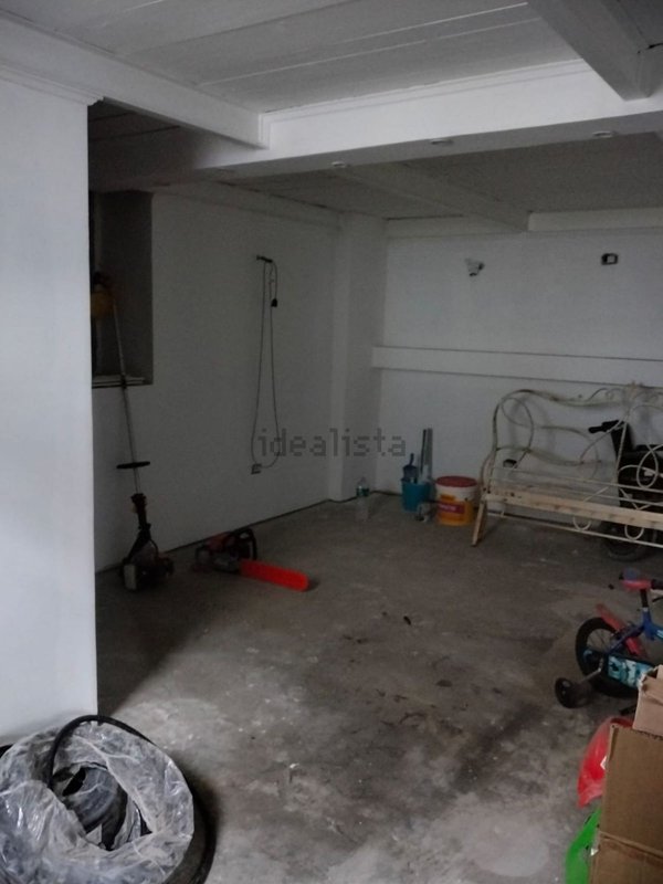 locale di sgombero in vendita ad Avola