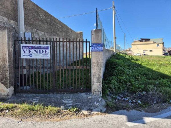 casa indipendente in vendita ad Avola
