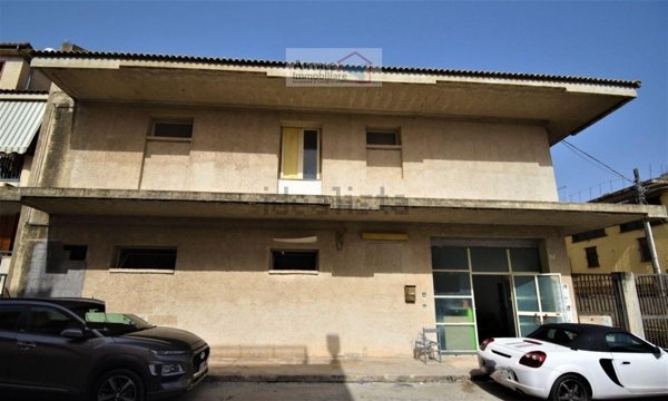 appartamento in vendita ad Avola