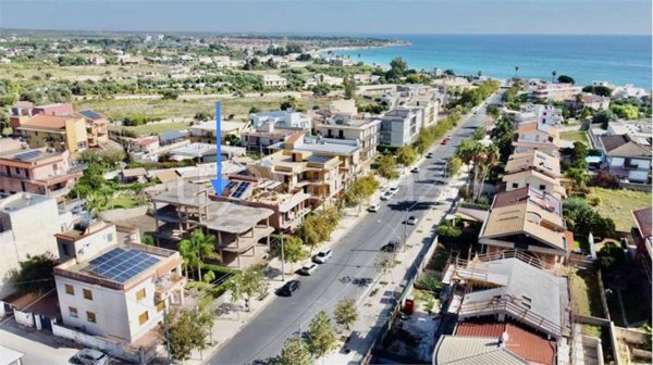 locale commerciale in vendita ad Avola