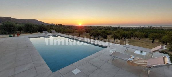 casa indipendente in vendita ad Avola