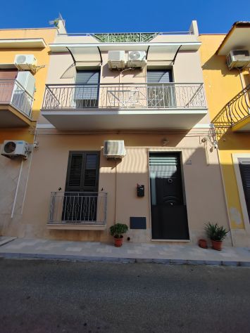 casa indipendente in vendita ad Avola