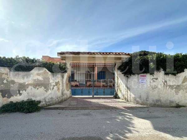 casa indipendente in vendita ad Avola