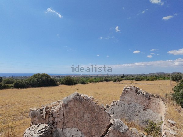 terreno agricolo in vendita ad Avola