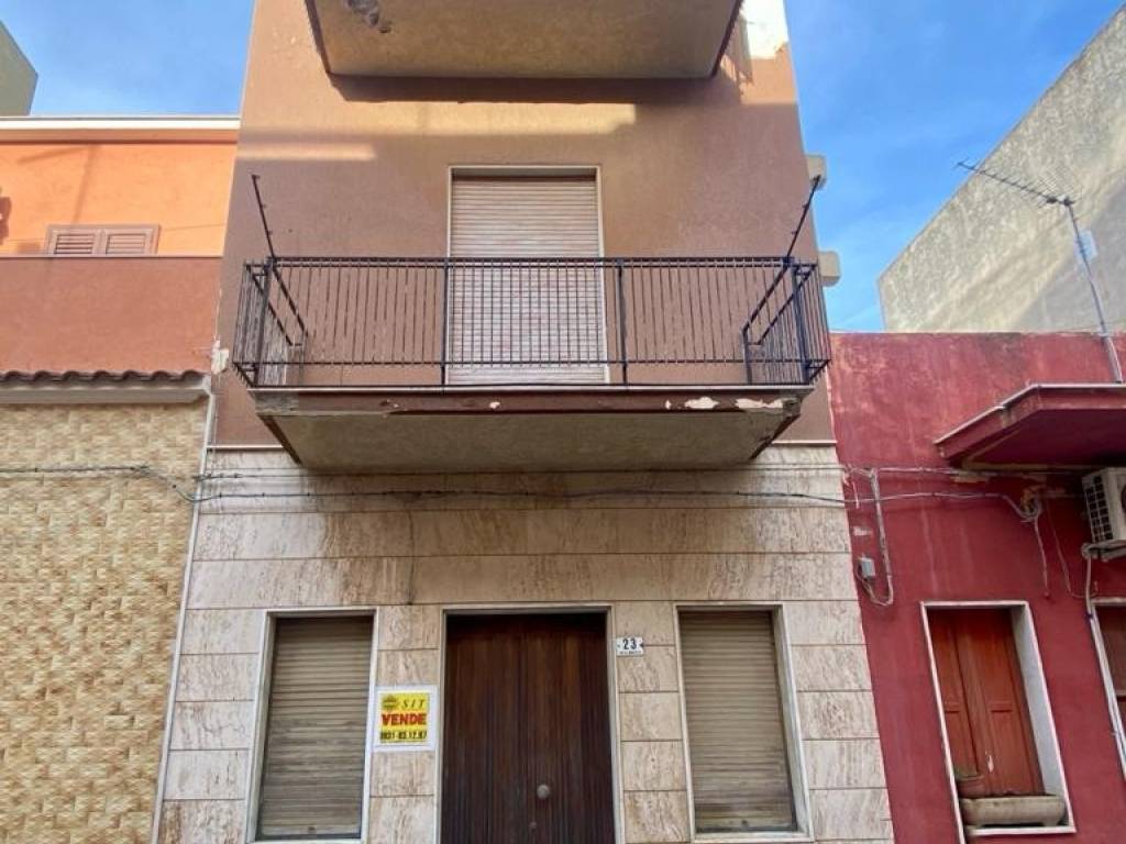 casa indipendente in vendita ad Avola