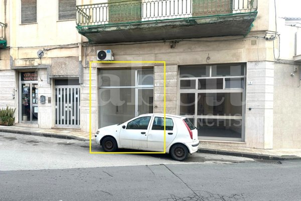 negozio in vendita ad Avola